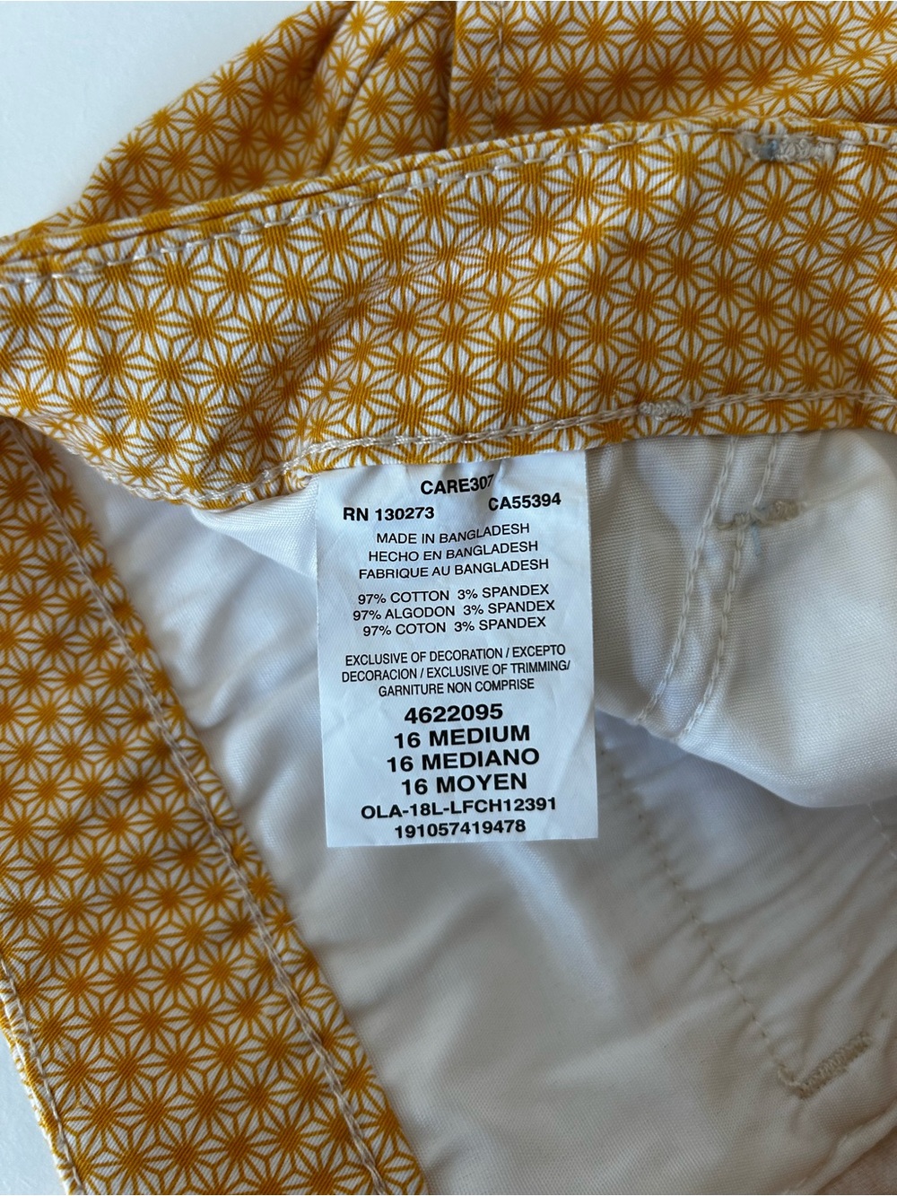 Lee Yellow Micro-Pattern Mid Rise Women's Shorts - Picture 4 of 4